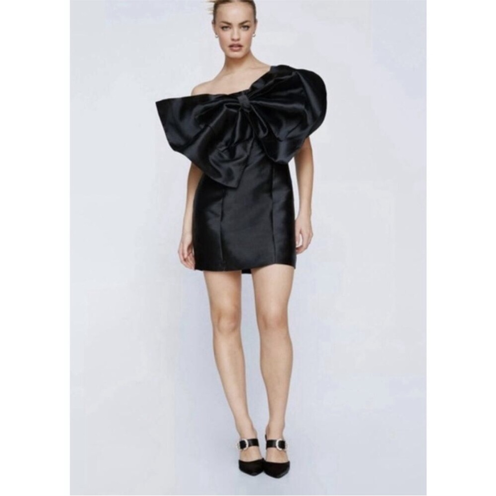 Nasty Gal black taffeta one shoulder oversized bow mini cocktail dress US 8 NWT
